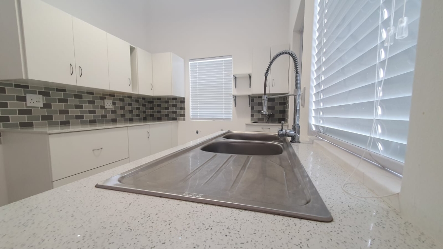 2 Bedroom Property for Sale in Lampiesbaai Western Cape